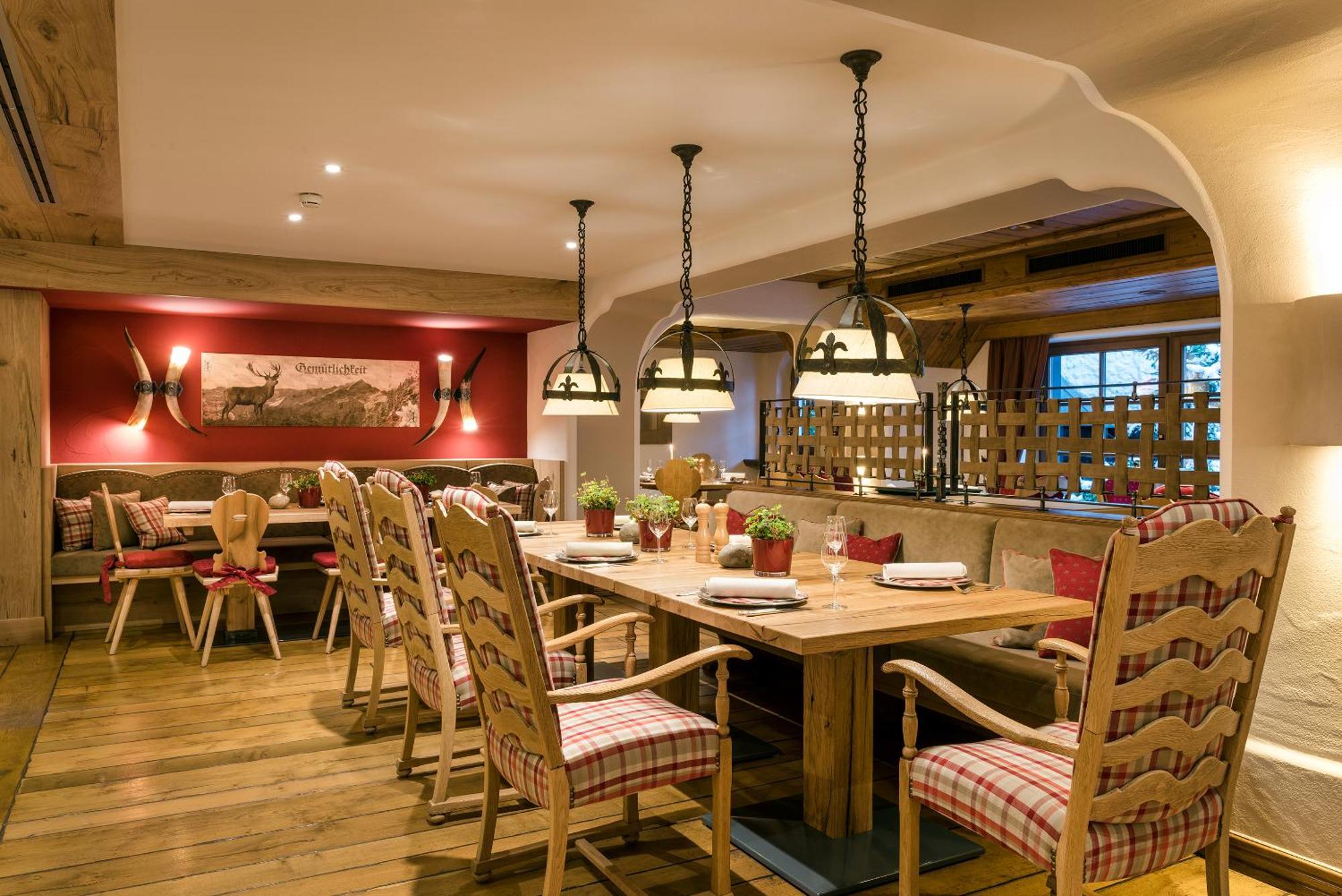 אופטרשוואנג Sonnenalp Resort מראה חיצוני תמונה