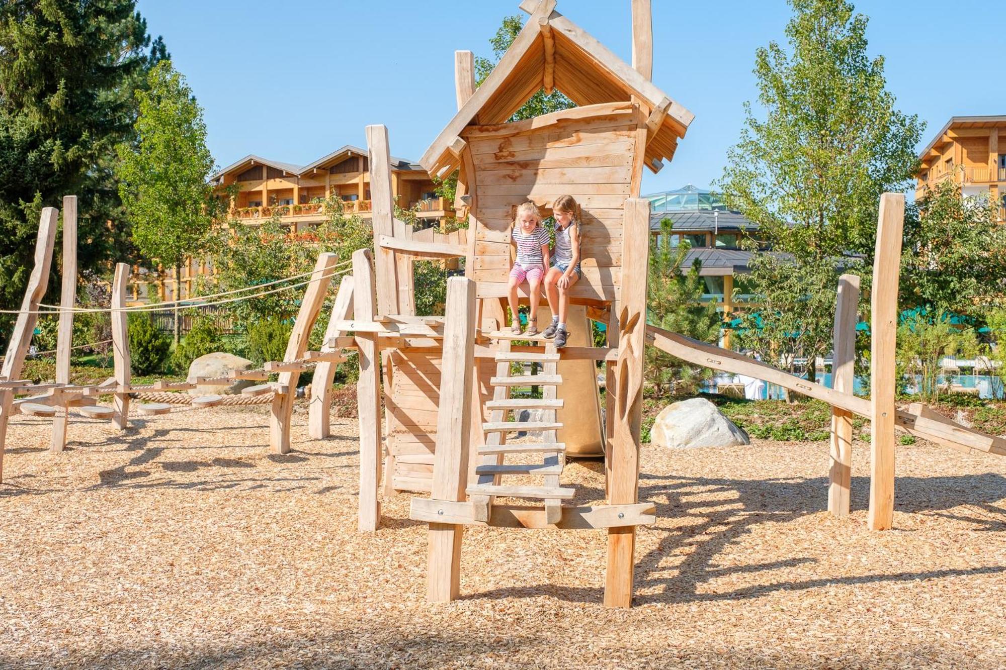 אופטרשוואנג Sonnenalp Resort מראה חיצוני תמונה