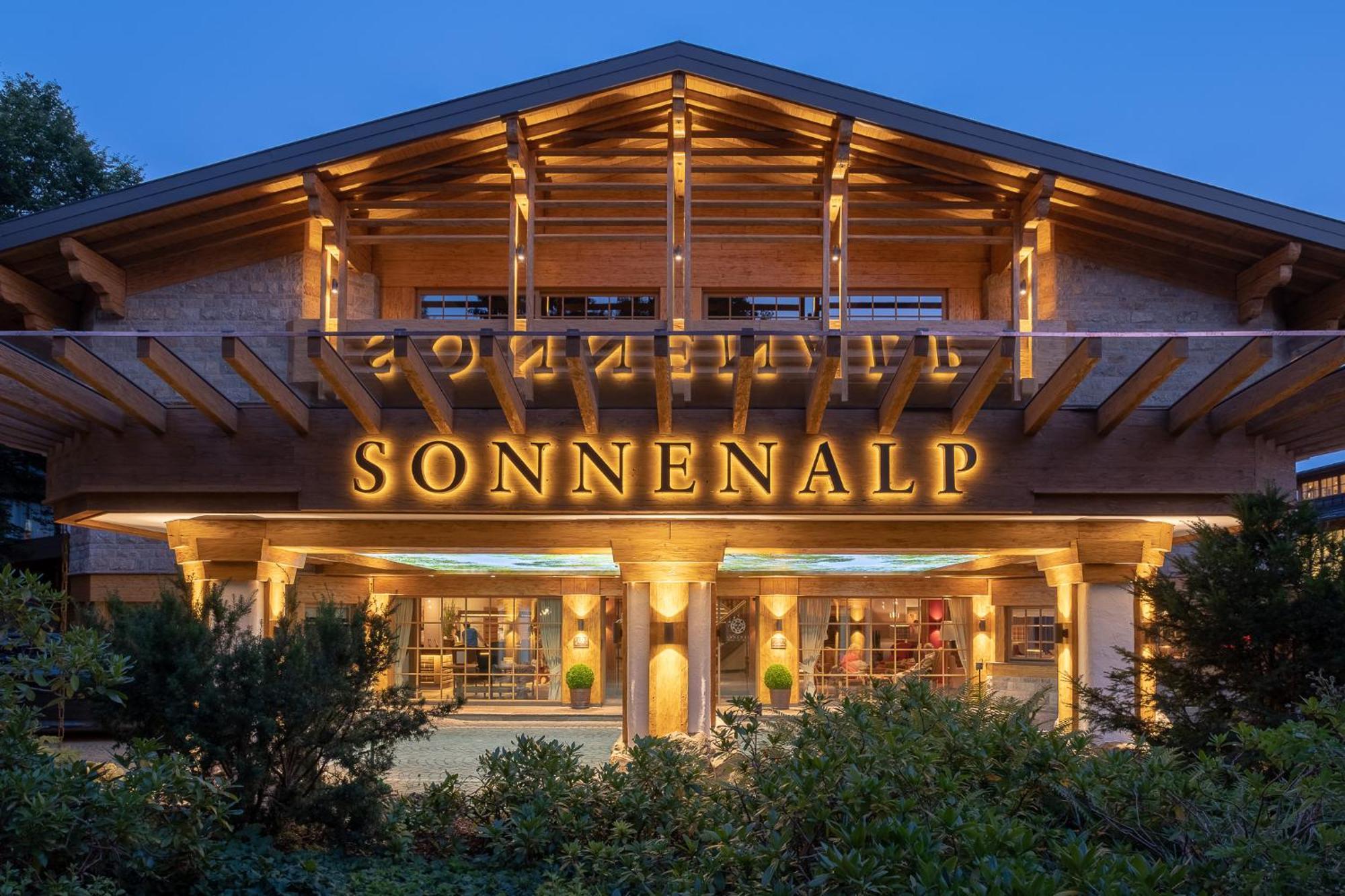 אופטרשוואנג Sonnenalp Resort מראה חיצוני תמונה